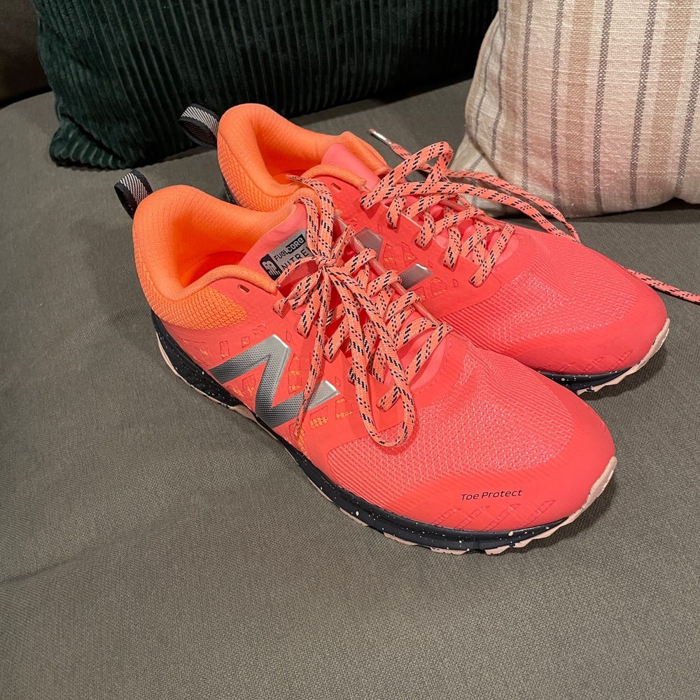 BRAND NEW NEVER WORN